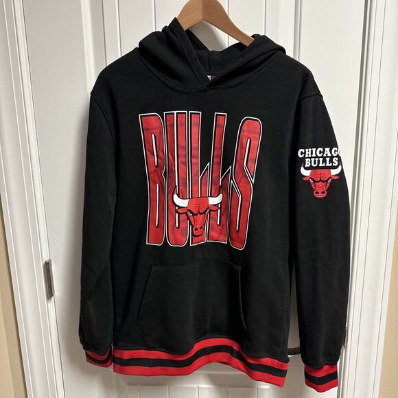 NBA Chicago Bulls Logo Team Mens Black/Red Rise Up Hoodie Size Small Authentic - Picture 1 of 9